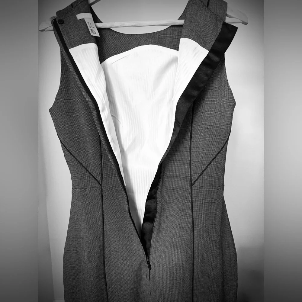 H&M Tailored Sheath Dress Gray Size 6 Bodycon Panel Structured Office Chic - Picture 8 of 10